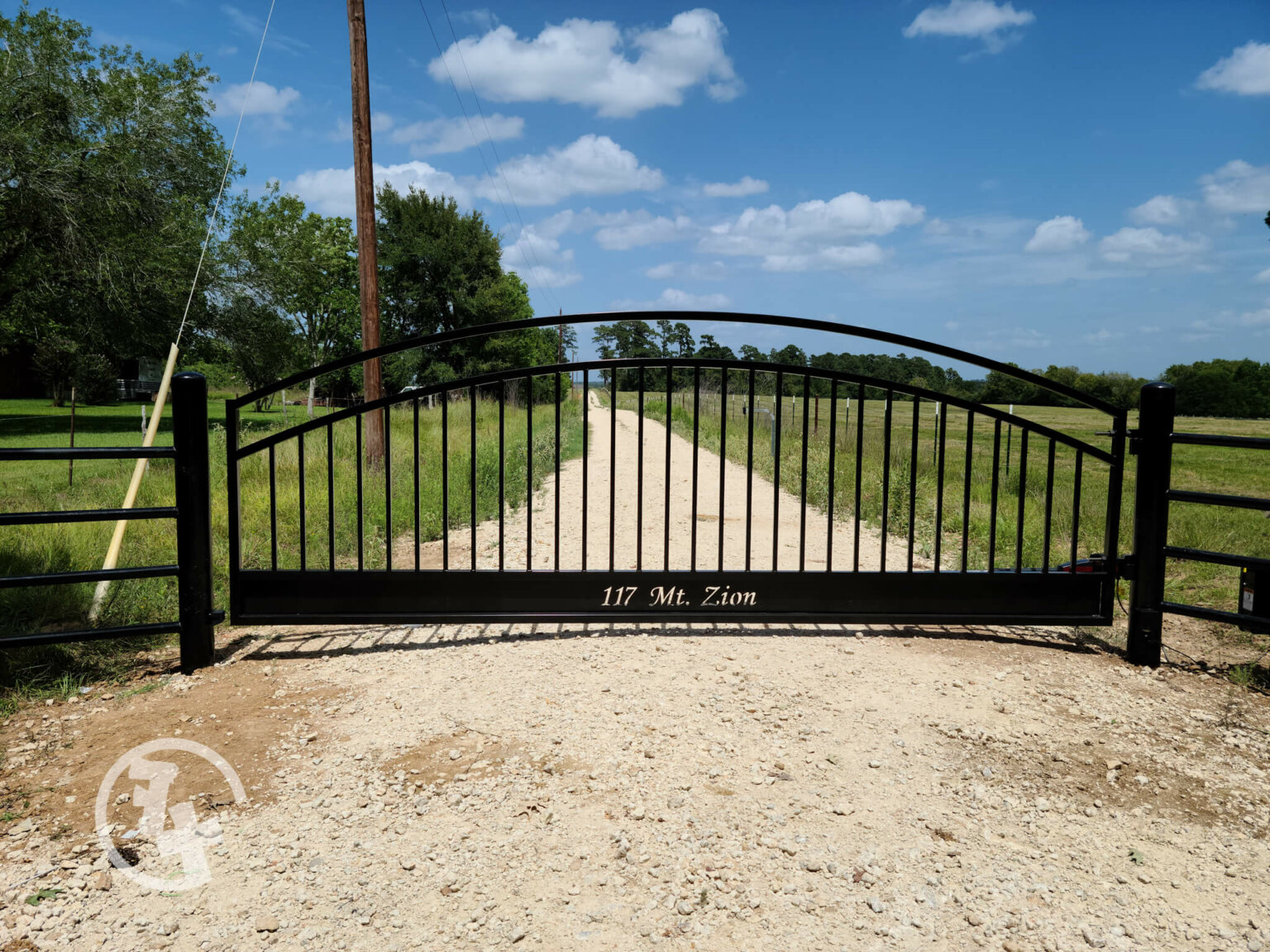 Custom Gates for Driveway in Willis TX | Fence Plus